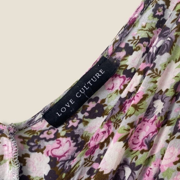 LOVE Culture Floral Dress - Picture 8 of 9